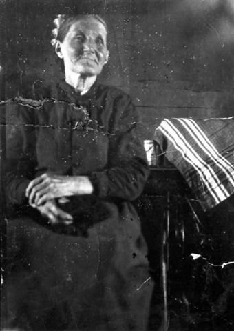 Enligt uppgift skall detta vara Brita Johanna 1874_1920 Syster till Pikku Karu gm Johan Fors Kuoksu.jpg